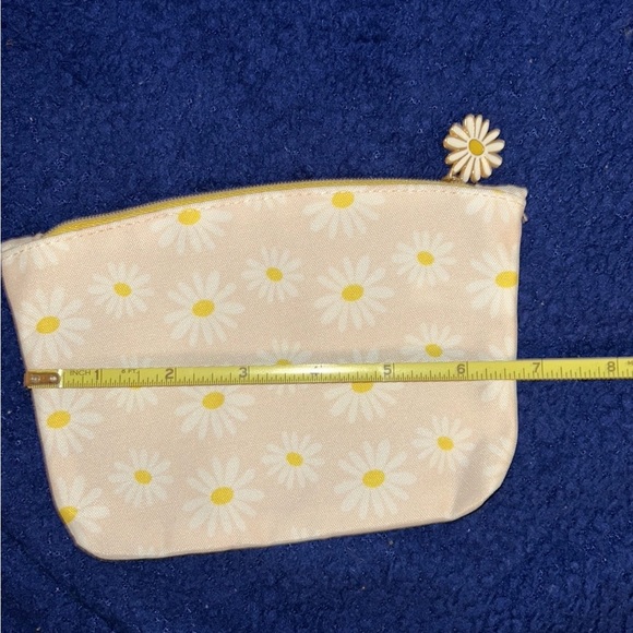 3 Ipsy mini makeup bags three one pink w daisies one  pink w ferns 5” 7”. - Picture 6 of 10